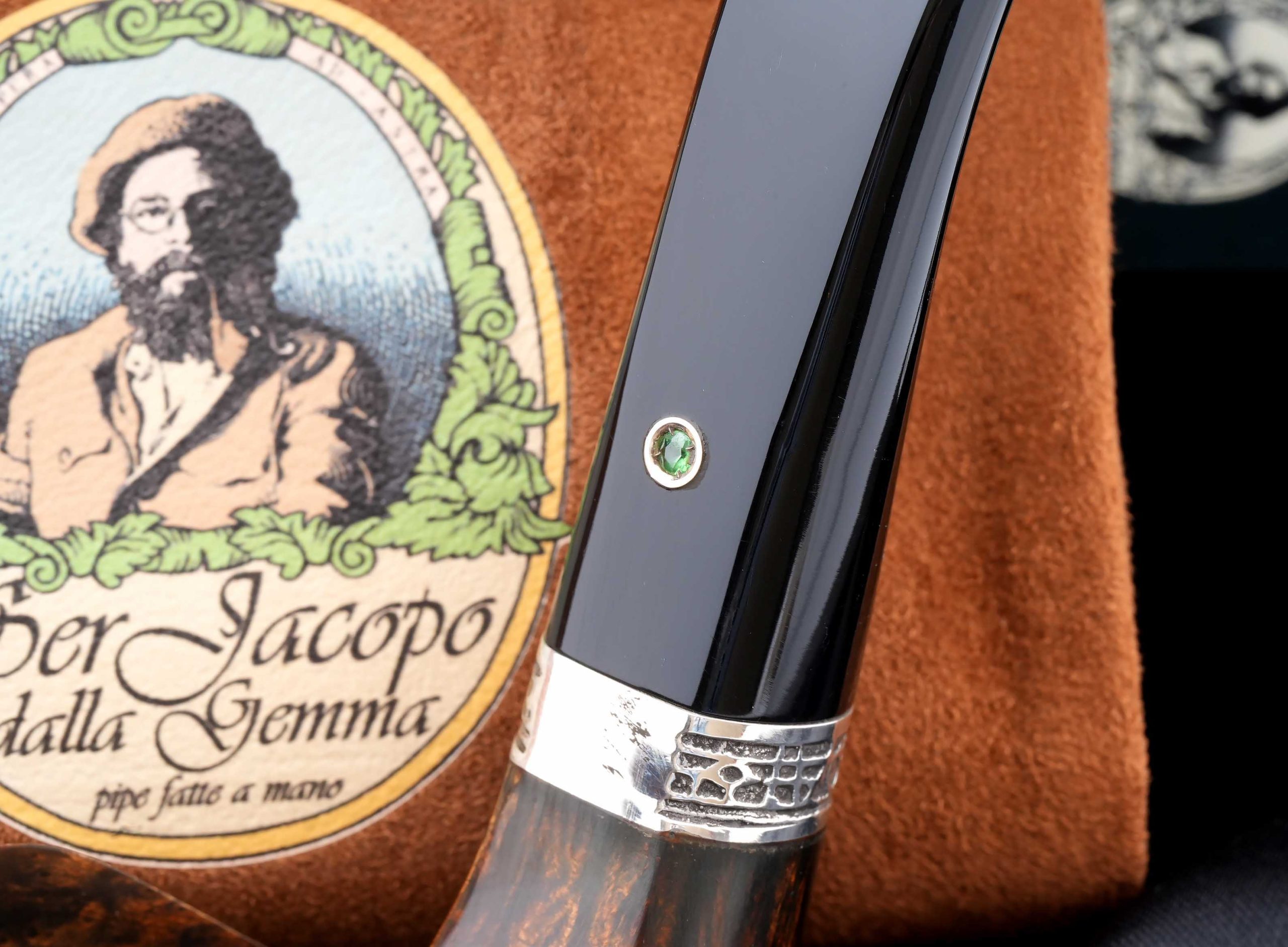 Курительная трубка года SER JACOPO DOMINA 2001 SMERALDO в шкатулке Курительная трубка года SER JACOPO DOMINA 2001 SMERALDO в шкатулке